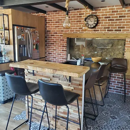 빌라 Maison Familiale Avec Piscine *